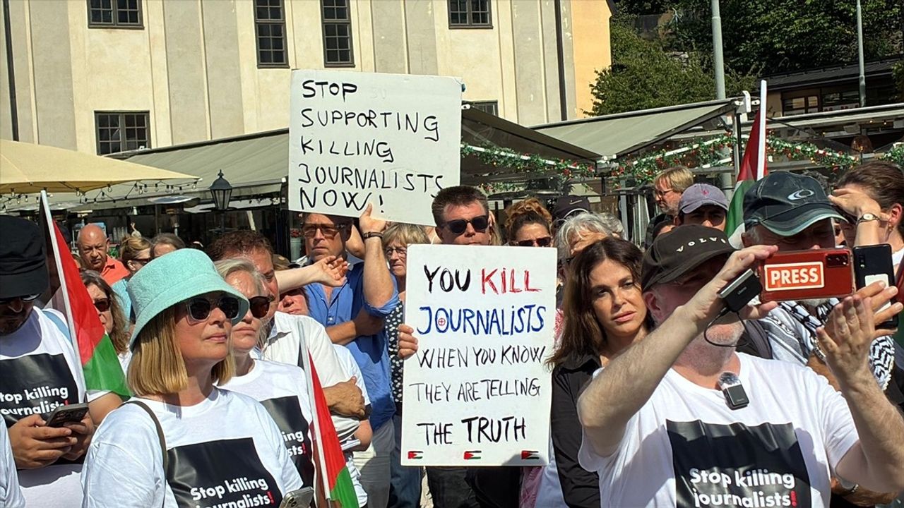 Stockholm'de gazeteciler Gazze'de öldürülen meslektaşlarını anıp İsrail'i protesto etti