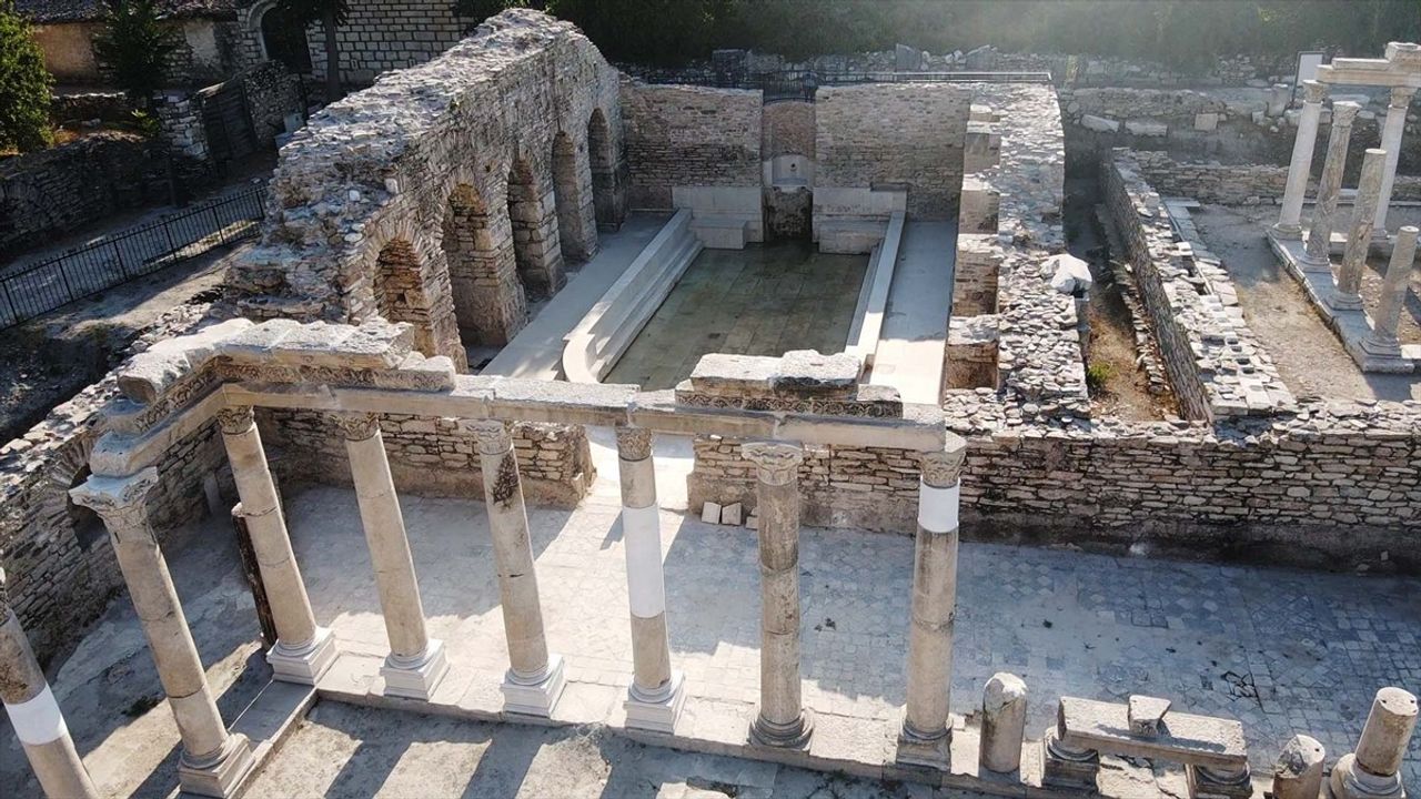 Stratonikeia Antik Kenti'nde Roma Hamamı 1900 Yıl Aradan Sonra Su Aksiyonu Başlattı