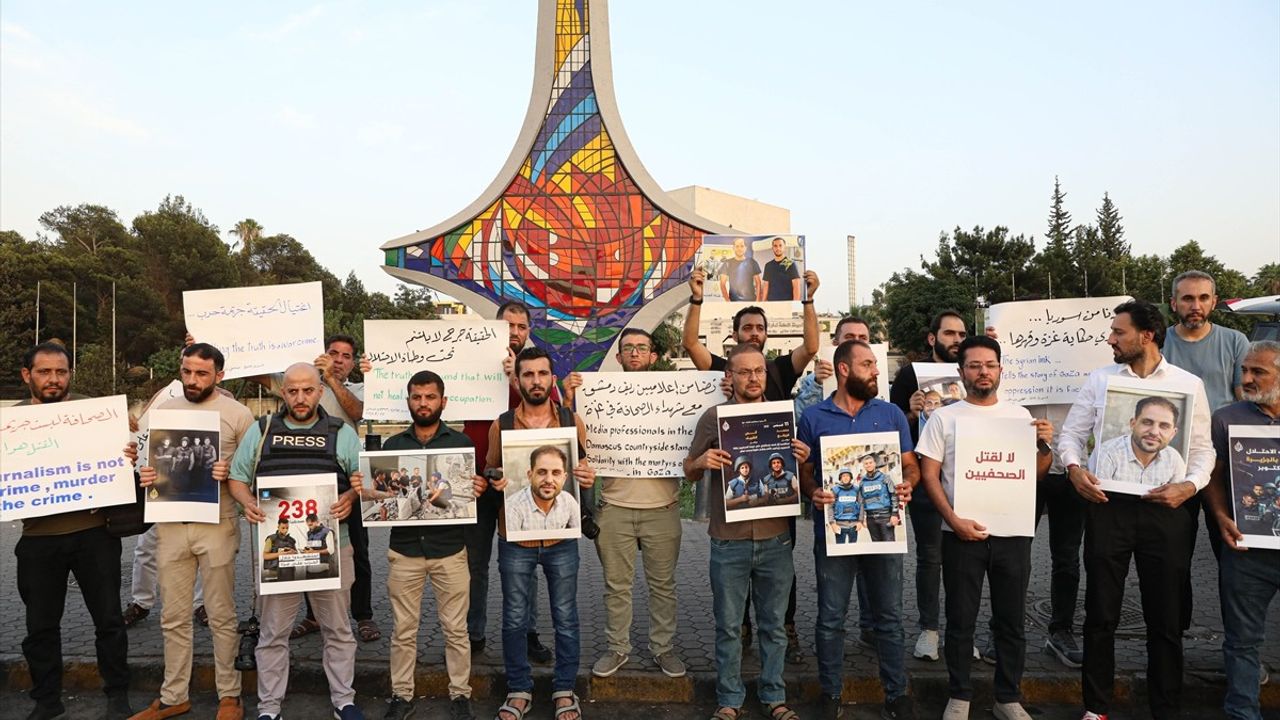 Suriye'de İsrail Karşıtı Gösteriler