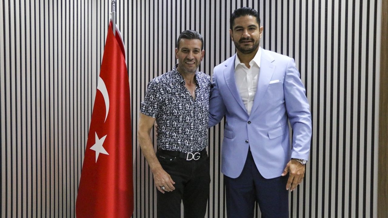 Taha Akgül'den Suat Hekimoğlu'na ziyaret: Güreş ve boks arasında dayanışma vurgusu