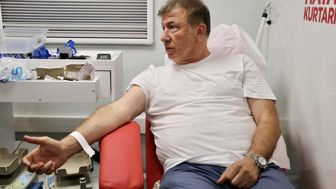 Tanju Çolak, Samsun'daki 'Hedef 1919' Kızılay kampanyasına destek verdi