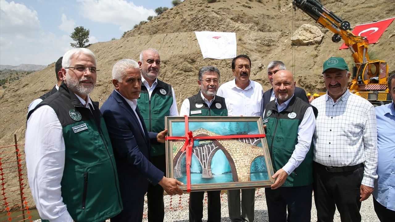 Tarım ve Orman Bakanı Yumaklı, Çetintepe Barajı'nın Su Tutma Töreninde Açıklamalarda Bulundu