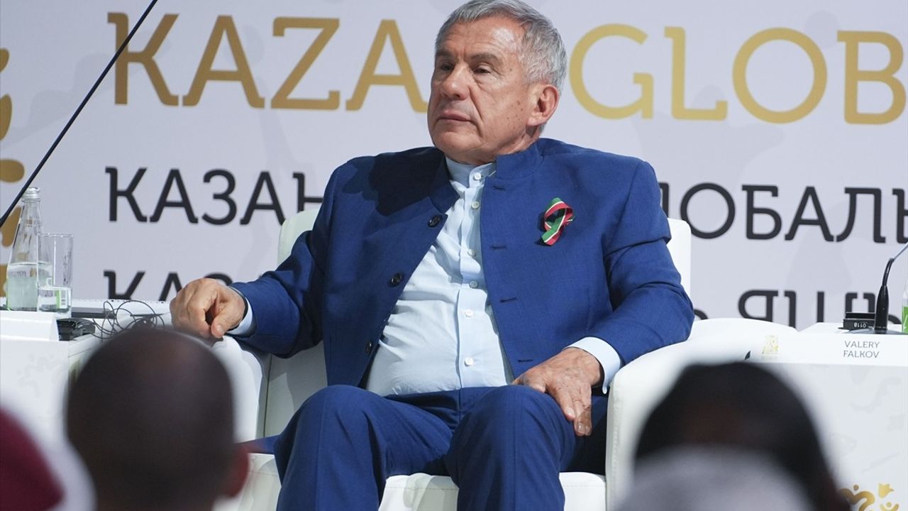 Tataristan Reisi Minnihanov: Eğitimde Değerler ve Gençlik İşbirliğine Vurgu