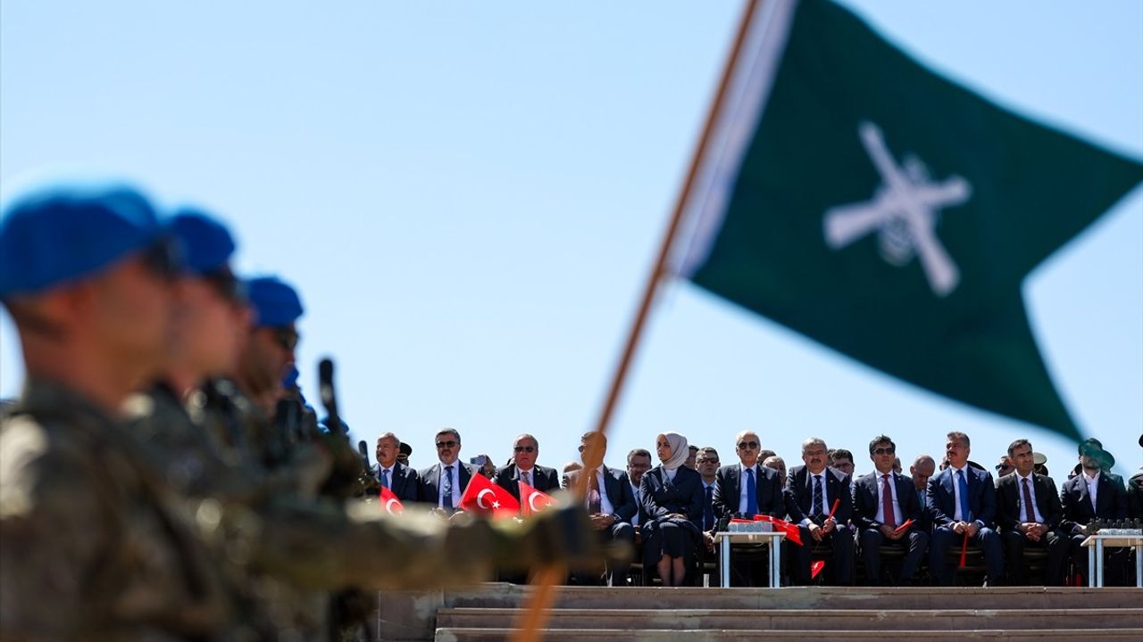 TBMM Başkanı Kurtulmuş Kocatepe'de: Büyük Taarruz'un 103. yılı törenine katıldı