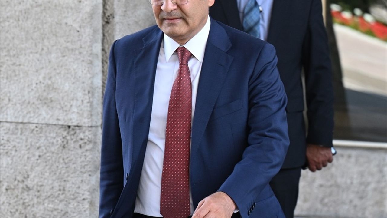 TBMM Milli Dayanışma, Kardeşlik ve Demokrasi Komisyonu Numan Kurtulmuş Başkanlığında Toplandı