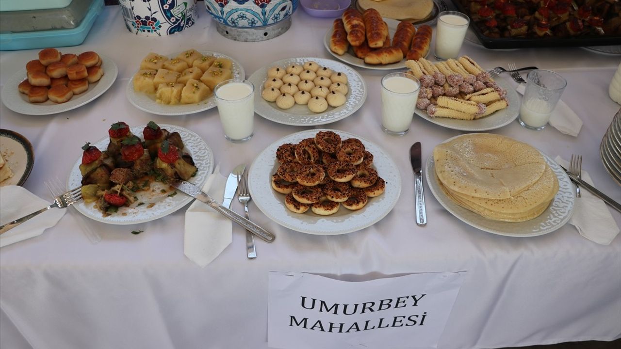 Tekirdağ'da 33. Ayçiçeği Festivali kapsamında 'Ayçiçeği Lezzet Yarışması' düzenlendi