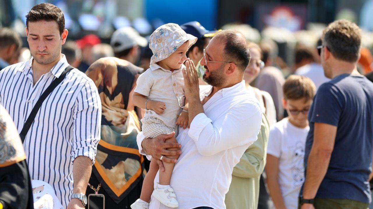 TEKNOFEST 2025'te Mavi Vatan Etkinliğine Çocuklardan Büyük İlgi