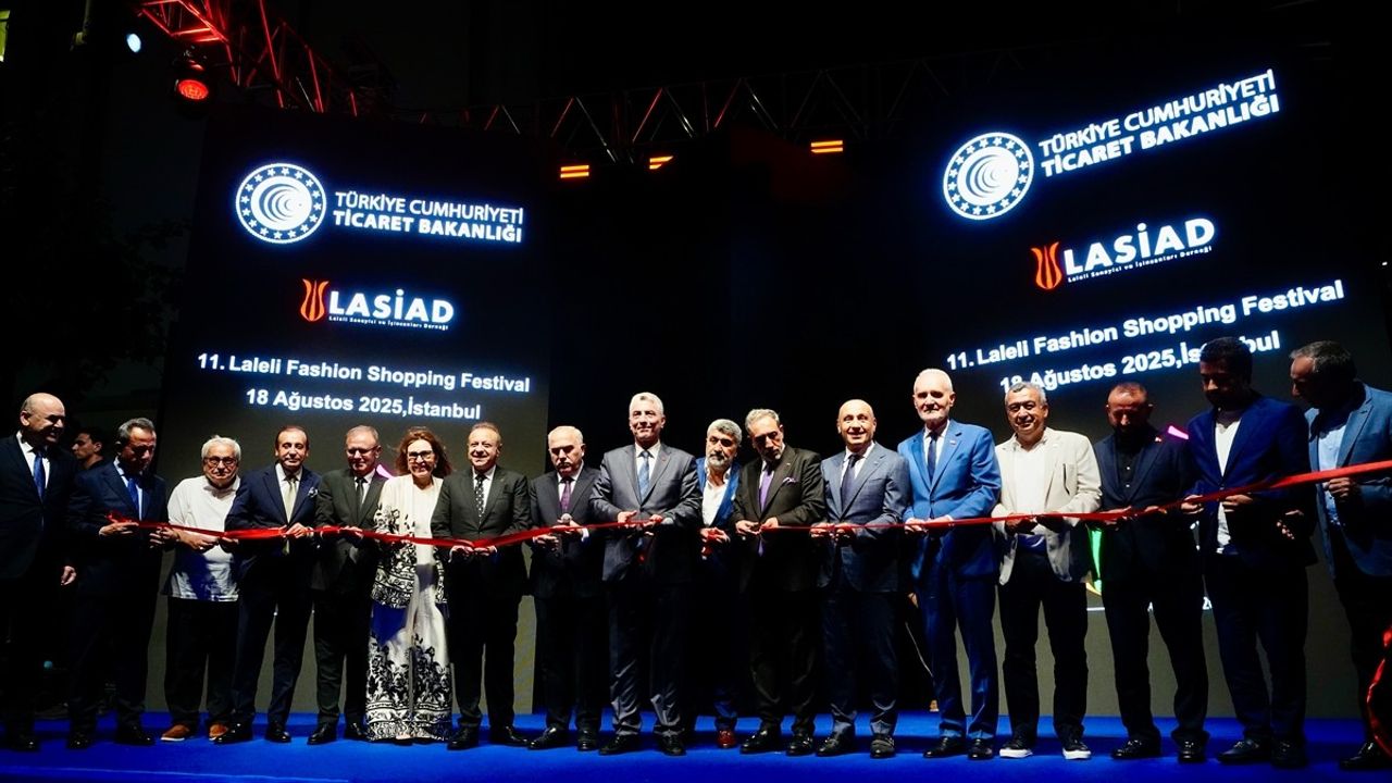 Ticaret Bakanı Ömer Bolat: 11. Laleli Fashion Shopping Festival'de 2026'da finansman ve enflasyonda iyileşme umudu