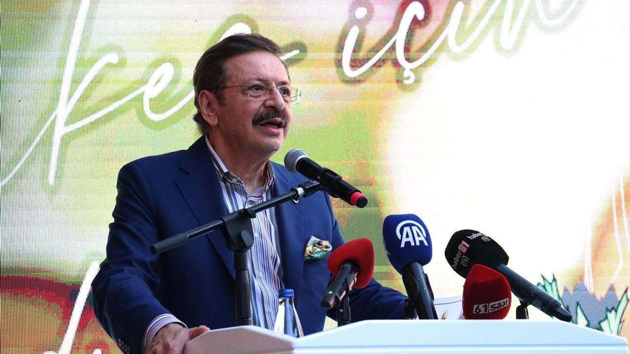 TOBB Başkanı Hisarcıklıoğlu Trabzon'da UYUM Arabuluculuk Merkezi Açılışına Katıldı: 7,5 Milyon Dosya Mahkemeye Düşmeden Çözüldü