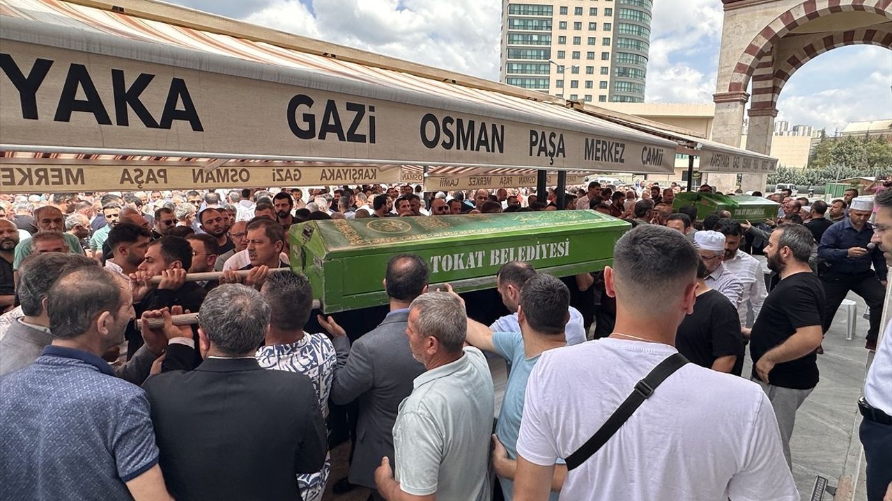 Tokat'ta Motosiklet Kazasında Hayatını Kaybeden Çiftin Cenaze Töreni Gerçekleşti