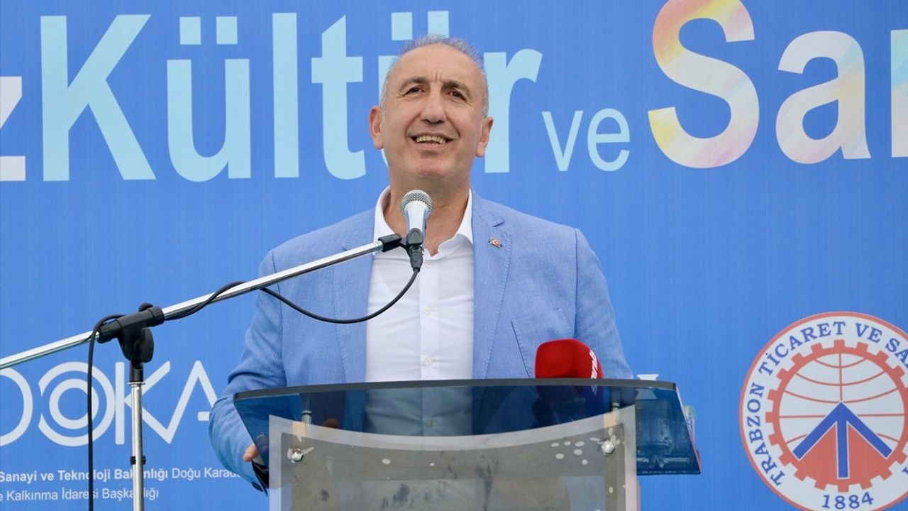 Trabzon'da 'Karadeniz Kültür ve Sanat Festivali' Başladı