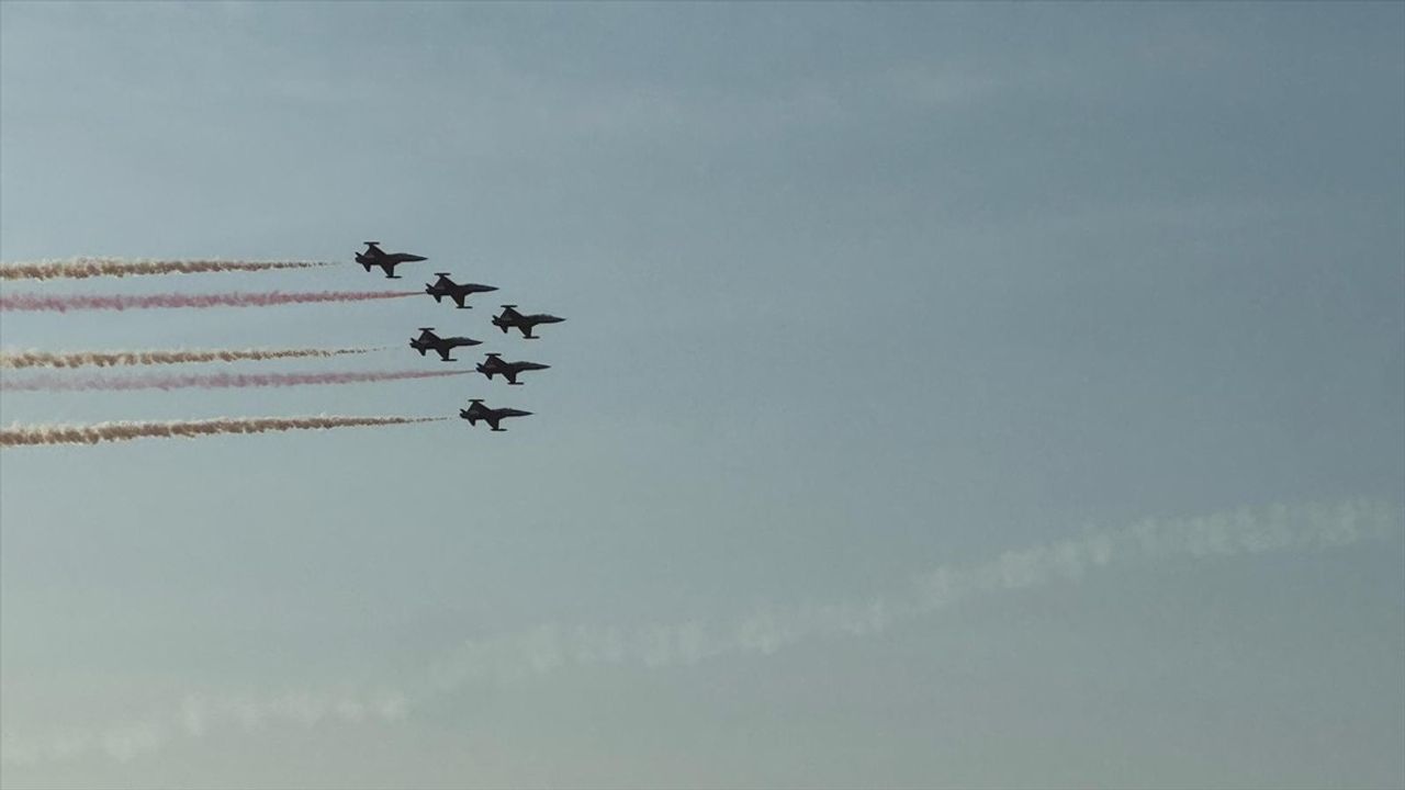 Trabzon'da Türk Yıldızları'ndan Anma Gösterisi