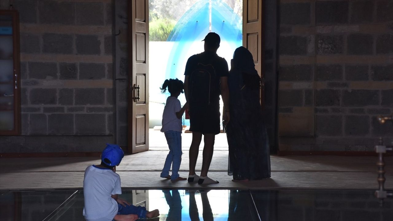 Trabzon, Uzak Doğu Pazarına Yöneliyor: Çin ve Özbekistan Odaklı Tanıtım ve Direkt Uçuşlar