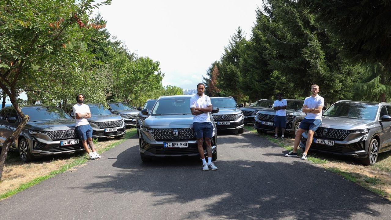 Trabzonspor Basketbol Takımı'nın otomotiv sponsoru Yeniköy Motors oldu