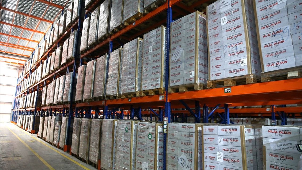 Türk Kızılay Erzurum Bölge Lojistik Merkezi Basına Tanıtıldı