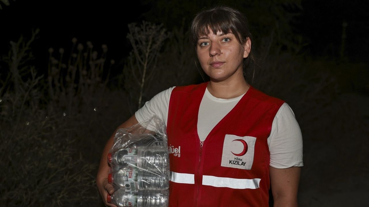 Türk Kızılay Orman Yangınlarıyla Mücadeleyi Sürdürüyor