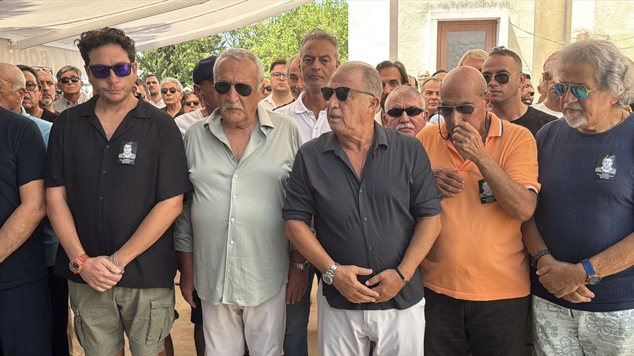 Türk Spor Basınının Duayeni Ümit Aktan Son Yolculuğuna Uğurlandı