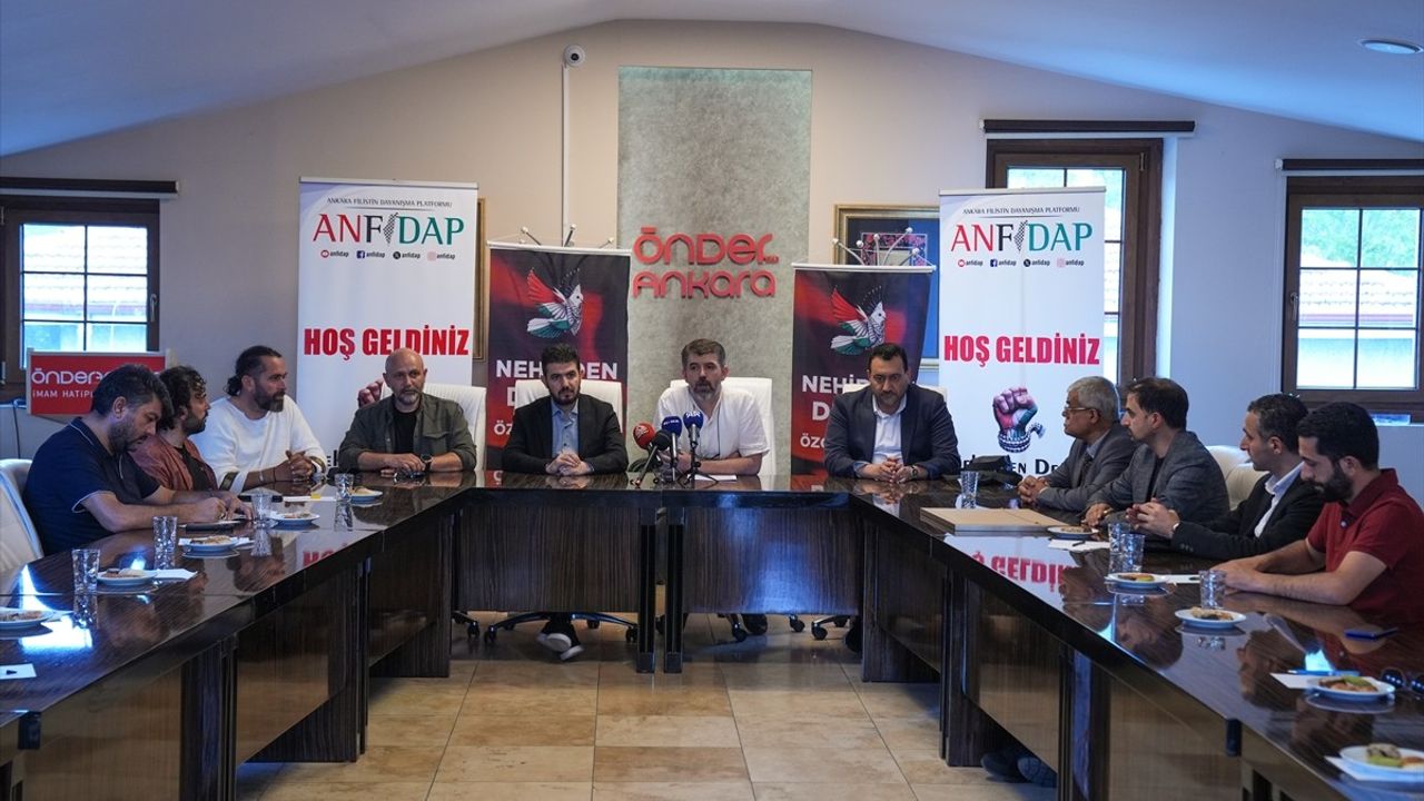 Türk ve Filistinli Gazetecilerden Nasır Hastanesi Saldırılarına Tepki: Gazetecilerin Hedef Alınması 'Savaş Suçu' İlan Edildi