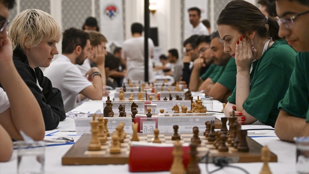 Türkiye İş Bankası Satranç Süper Ligi Ankara'da Devam Ediyor