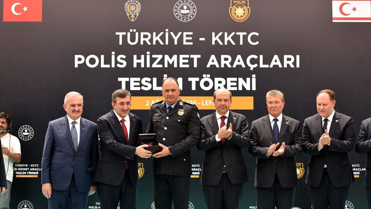 Türkiye, KKTC'ye 29 Polis ve İtfaiye Aracı Hibe Etti
