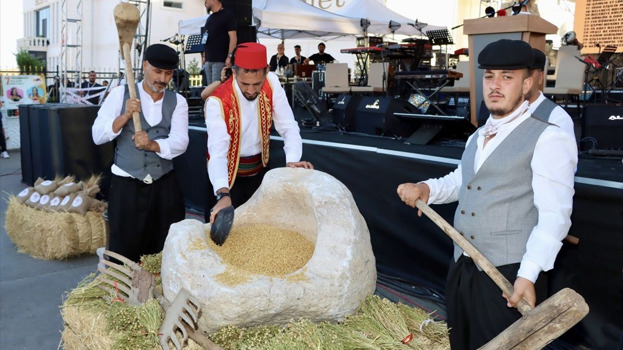 Ulaştırma Bakanı Abdulkadir Uraloğlu Kırşehir'de: Çiçekdağı'nda 7. Bulgur Festivali'nde 50 projenin açılışı ve yol yatırımları