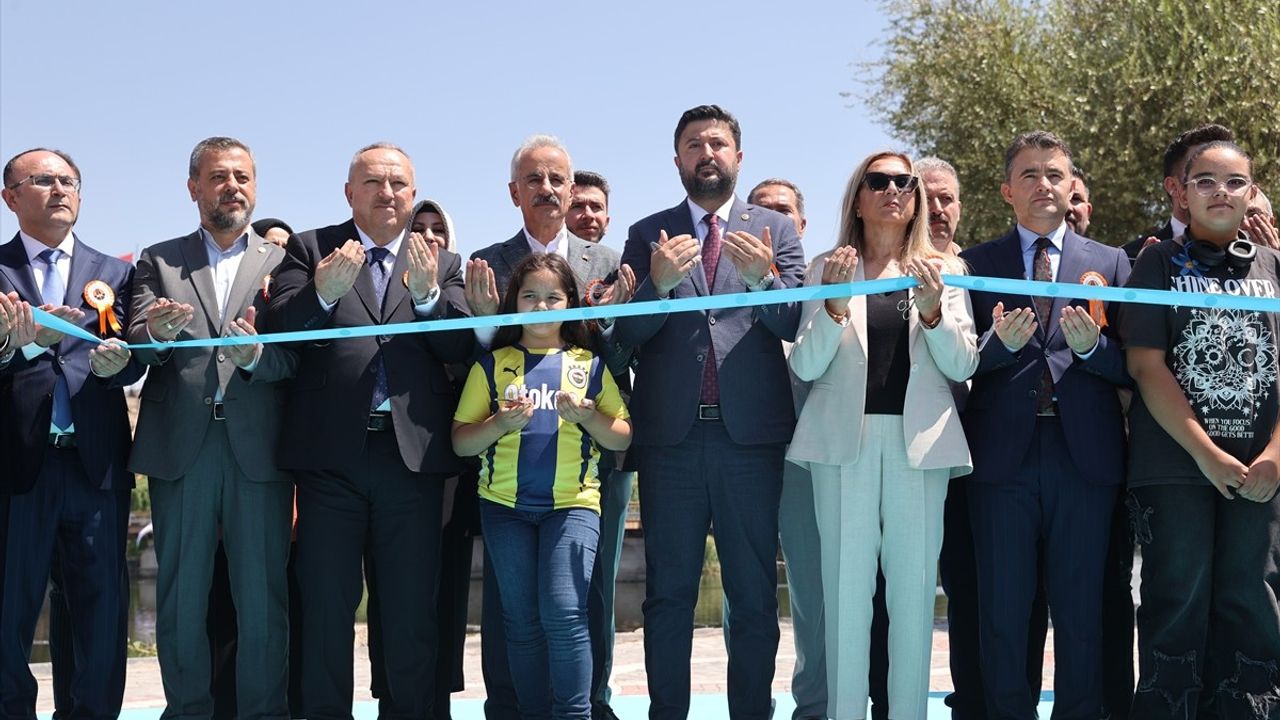 Ulaştırma ve Altyapı Bakanı Uraloğlu, Nevşehir'de Tarihi Köprü ve Ulaşım Yatırımlarını Duyurdu