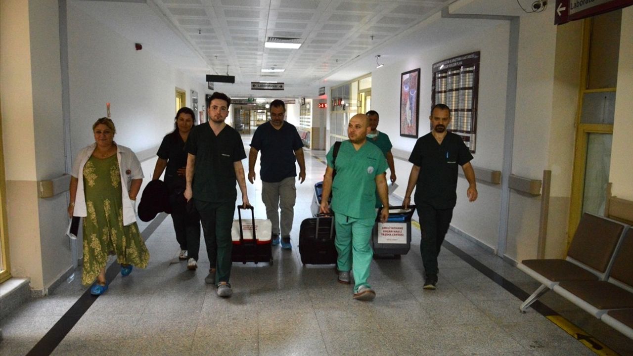 Uşak'ta Beyin Ölümü Gerçekleşen 68 Yaşındaki Kadının Organları 3 Hastaya Nakledilecek