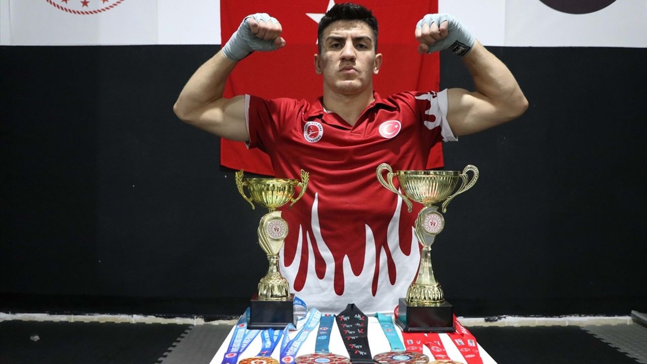 Yenilmez Kick Boksçu Yusuf Eren Yıldırım, %89 Nakavt Oranı ile Dikkat Çekiyor