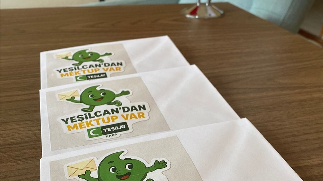 Yeşilay Kars'tan 'Yeşilcandan Mektup Var' Projesi: İlk Mektuplar Çorum'a Ulaştı