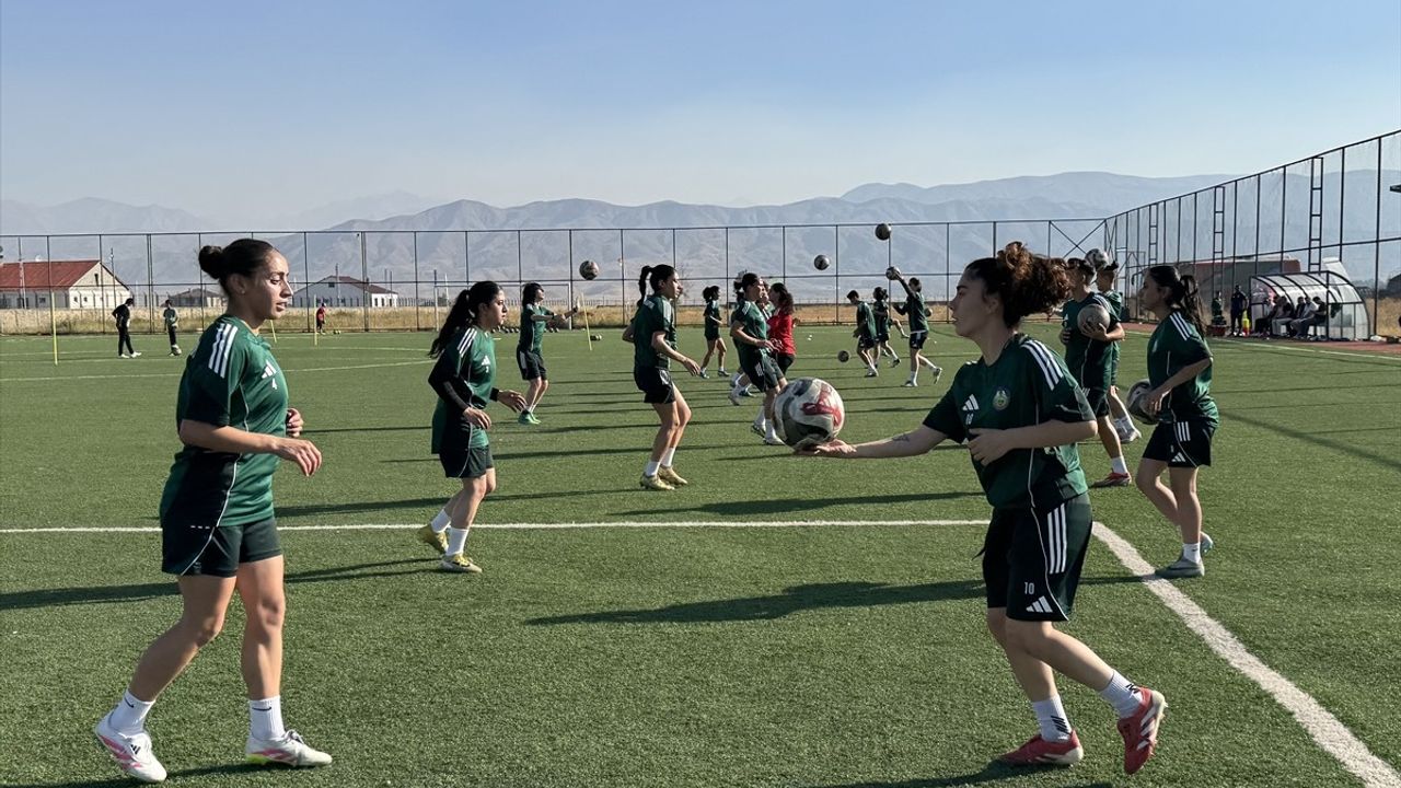 Yüksekovaspor'un hedefi: Süper Lig'de kalıcı olmak