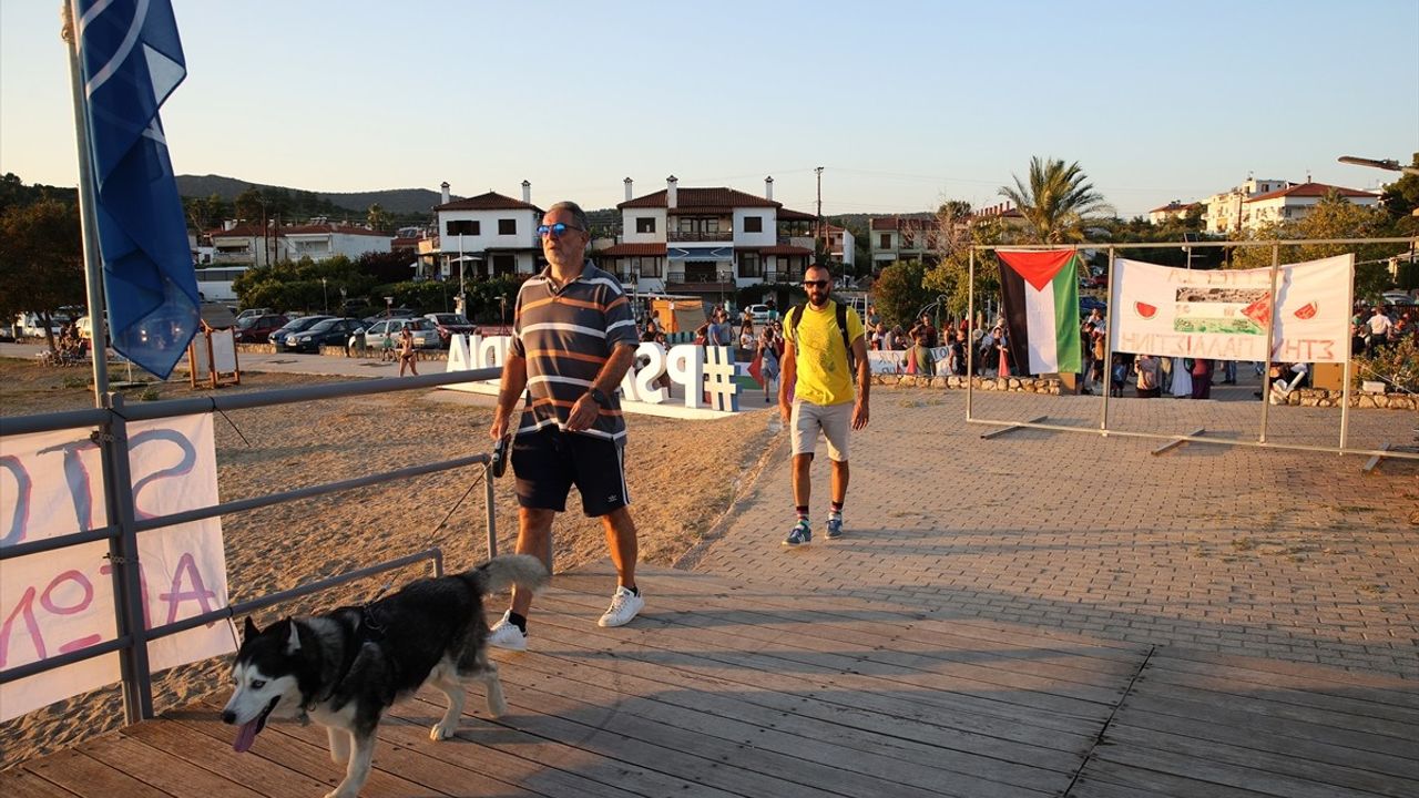 Yunanistan'da Filistin'e Destek Gösterileri Gerçekleştirildi