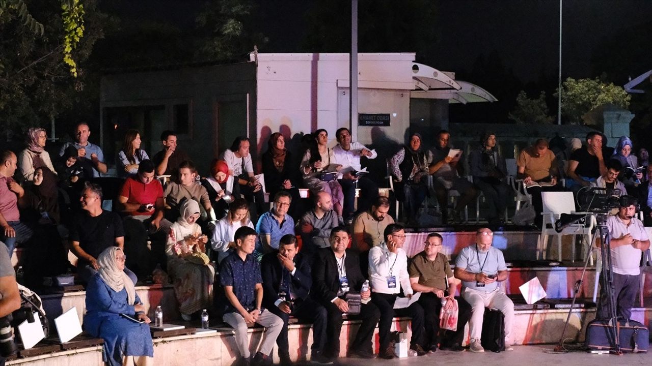 14. Mevlana Şiir Şöleni Konya'da: 19 Şair ve Sanatsever Bir Araya Geldi