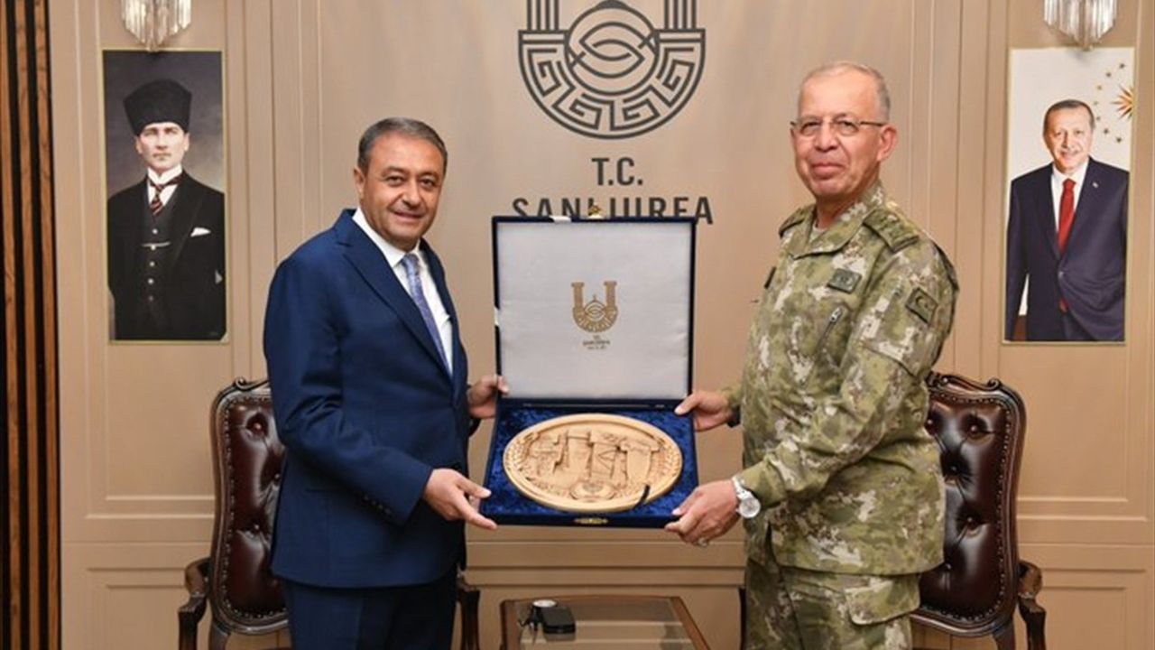 2. Ordu Komutanı Korgeneral Zorlu Topaloğlu, Şanlıurfa Valisi Hasan Şıldak'ı ziyaret etti