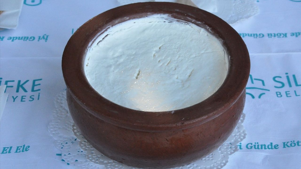 52. Uluslararası Silifke Festivali'nde Tescilli Silifke Yoğurdu İçin Yapma ve Yeme Yarışması