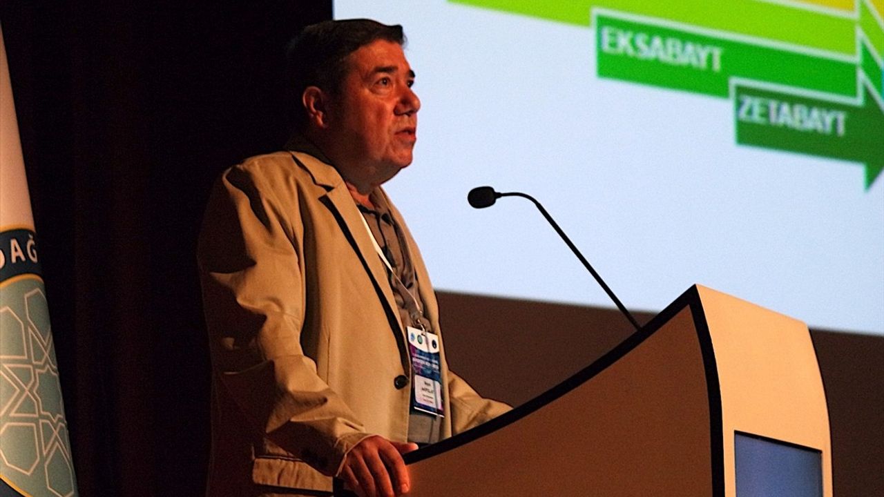 7. Uluslararası ve 36. Ulusal Biyofizik Kongresi Bursa'da: Yapay Zeka ve Büyük Veri Tartışmaları