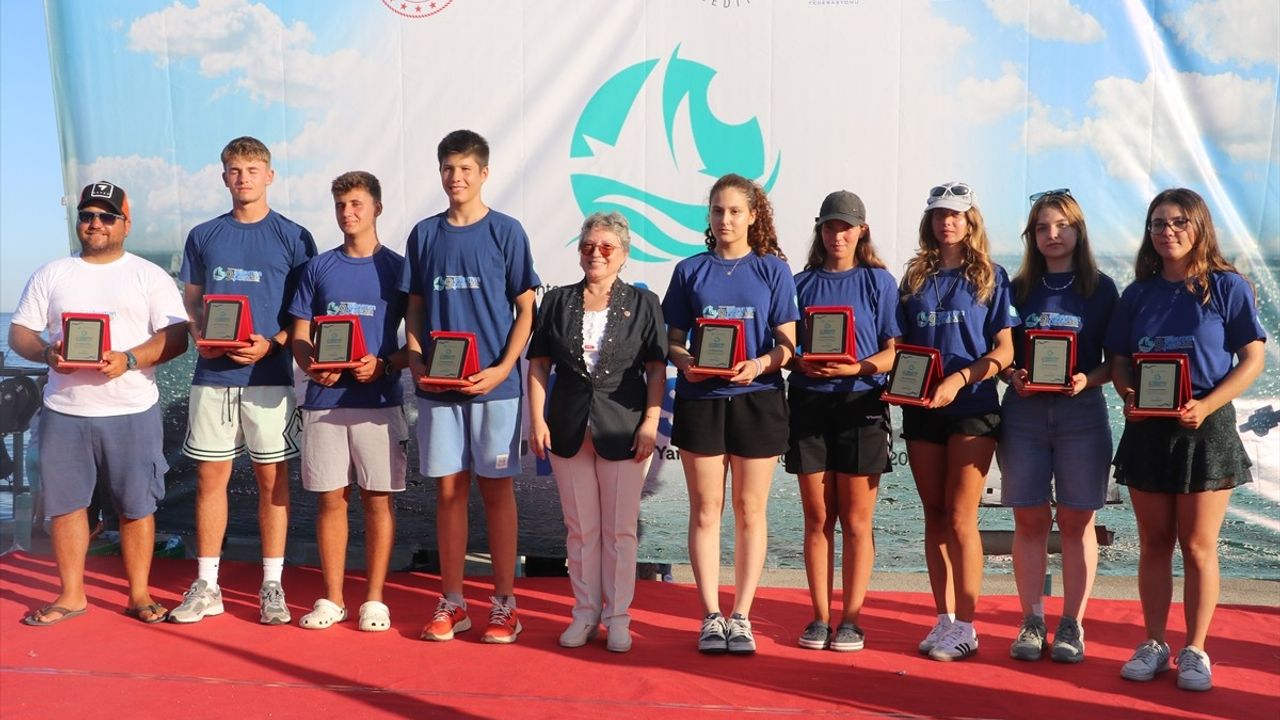 9. Uluslararası Süleymanpaşa Optimist Cup Yelken Yarışları'nın açılışı Tekirdağ'da yapıldı