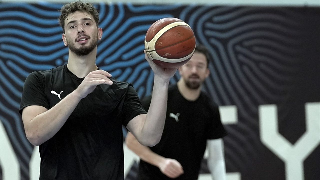 A Milli Basketbol Takımı, EuroBasket 2025 Son 16 Turu İçin İsveç Maçına Hazır