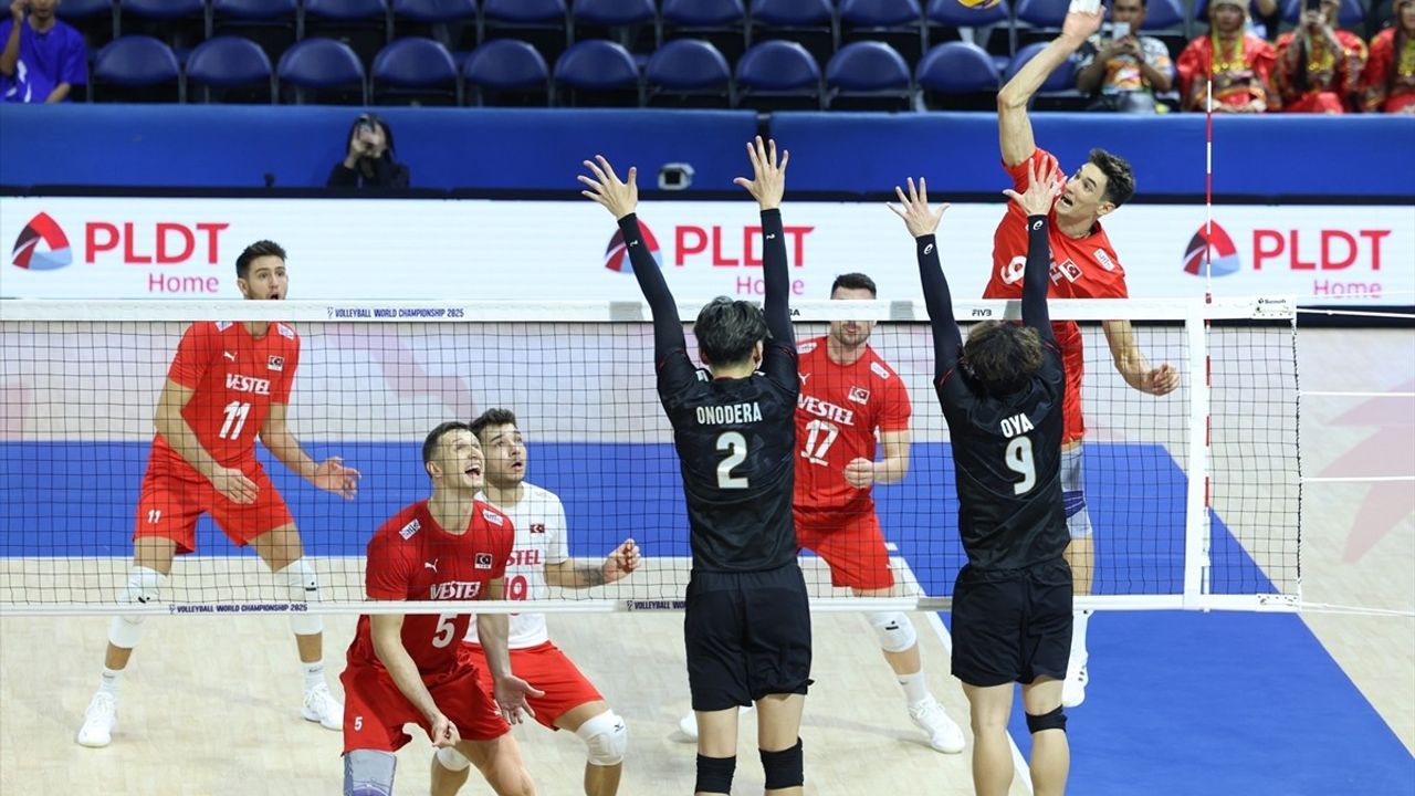 A Milli Erkek Voleybol Takımı Dünya Şampiyonası'na Galibiyetle Başladı: Japonya 0-3 Türkiye