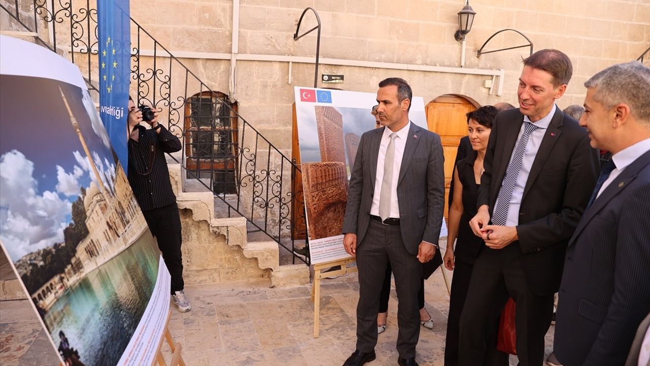 AB Maslahatgüzarı Jurgis Vilcinskas, Şanlıurfa'daki 'Paylaştığımız Ortak Kültür ve Değerler' Fotoğraf Sergisinin Açılışına Katıldı