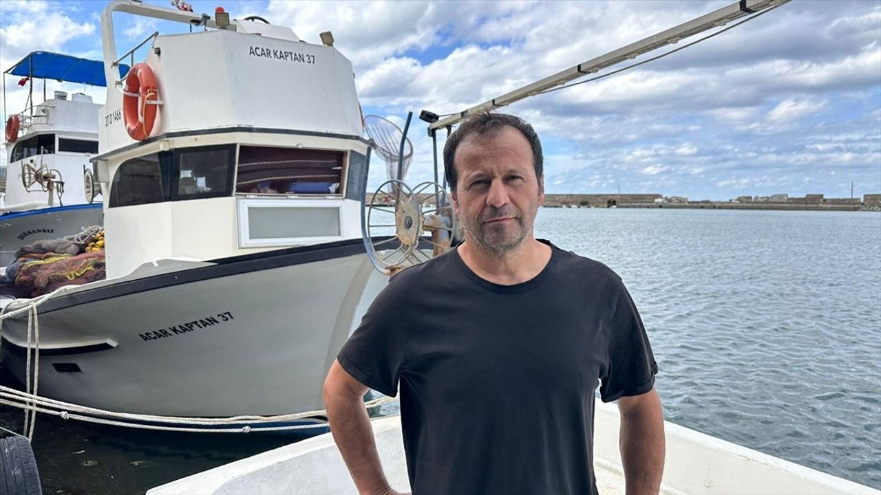 Abana'da fırtına nedeniyle balıkçılar denize açılamadı