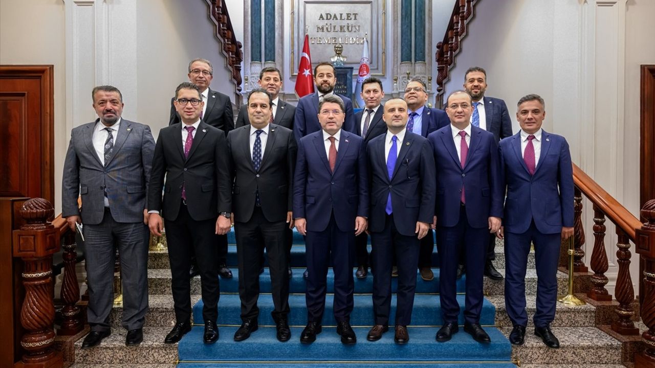 Adalet Bakanı Yılmaz Tunç, 11 İlin Baro Başkanlarıyla Görüştü