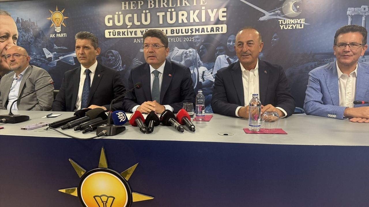 Adalet Bakanı Yılmaz Tunç Antalya'da: "Yargıya yönelik karalama kampanyalarına karşı uyanık olacağız"