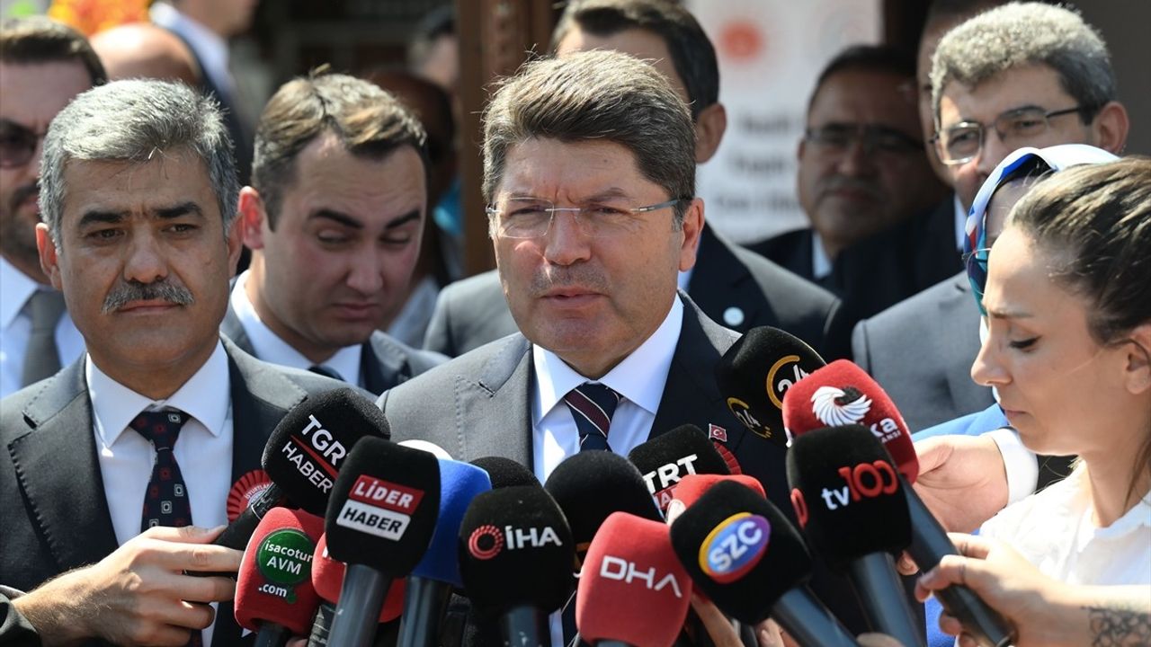 Adalet Bakanı Yılmaz Tunç: CHP önergesine yanıt Meclis Başkanlığı'na gönderilecek, yargıya müdahaleden kaçınılmalı
