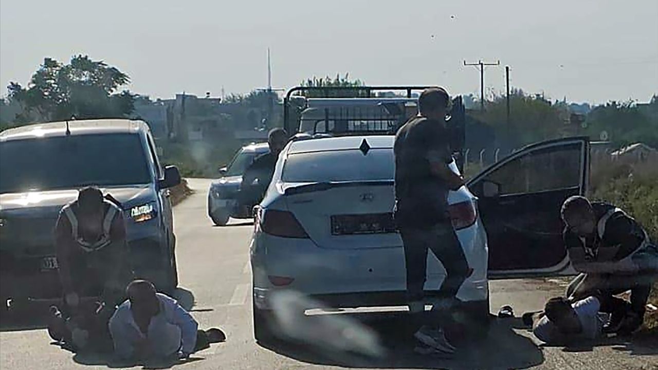 Adana'da Kuyumcu Soygunu: Yaklaşık 1 Kilogram Altın Çalan 3 Şüpheli Tutuklandı