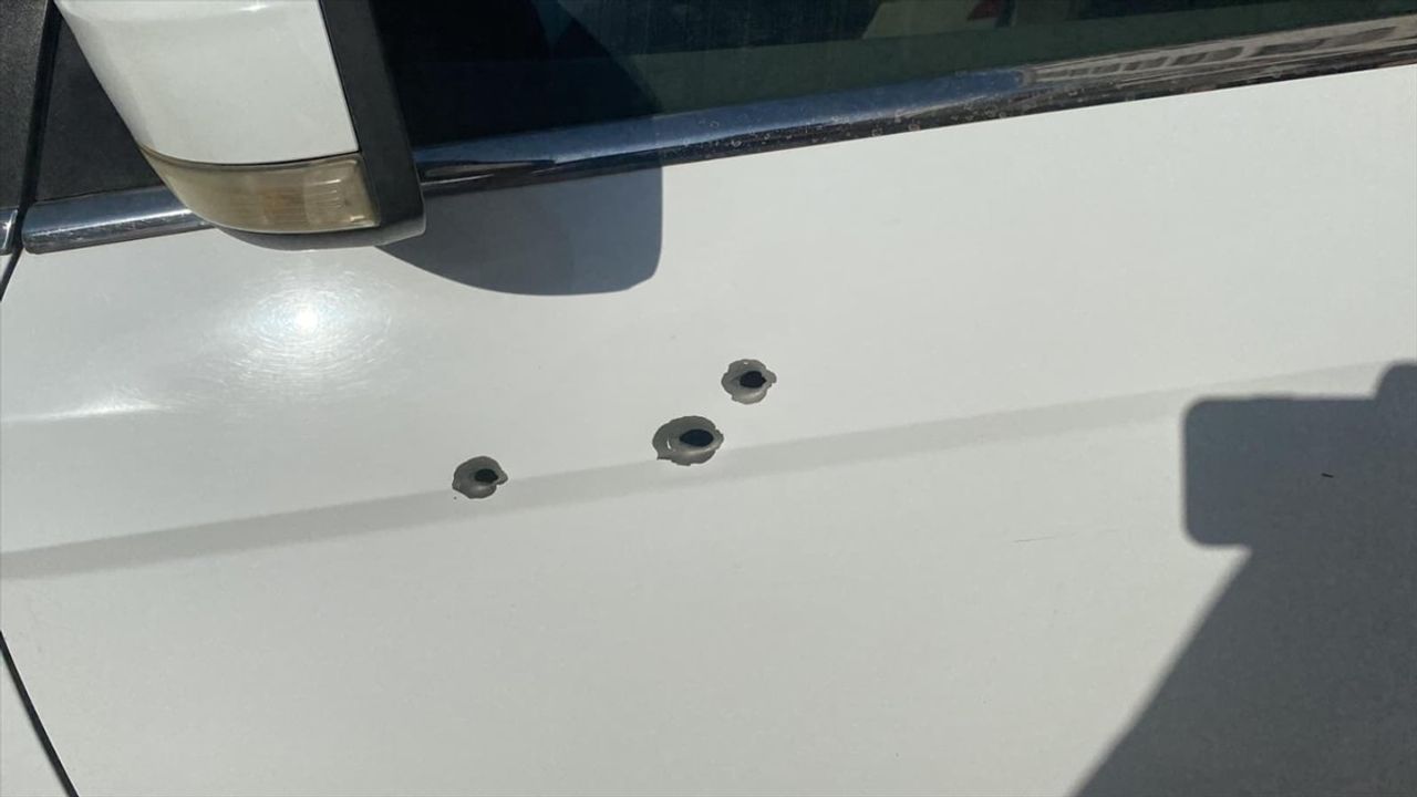 Adana Kozan'da oto galerisine silahlı saldırı: 2 şüpheli yakalandı