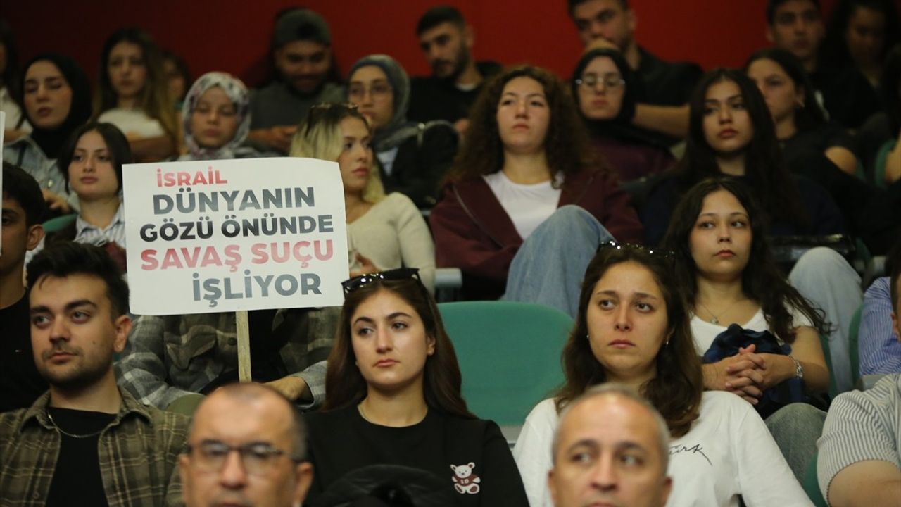 ADÜ 2025-2026 Akademik Yılı 'İlk Ders: Filistin' sunumuyla başladı