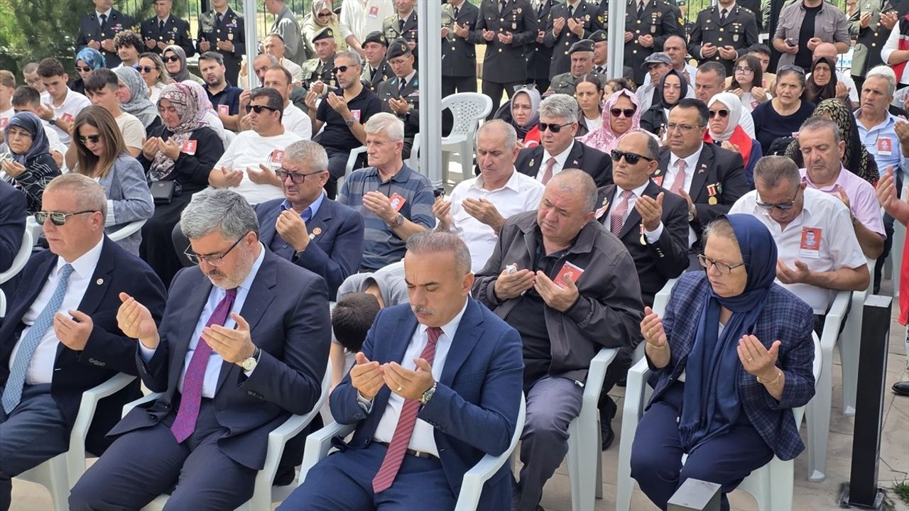 Afyonkarahisar'da 2012 Mühimmat Deposu Patlamasında Şehit Olan 25 Asker Anıldı