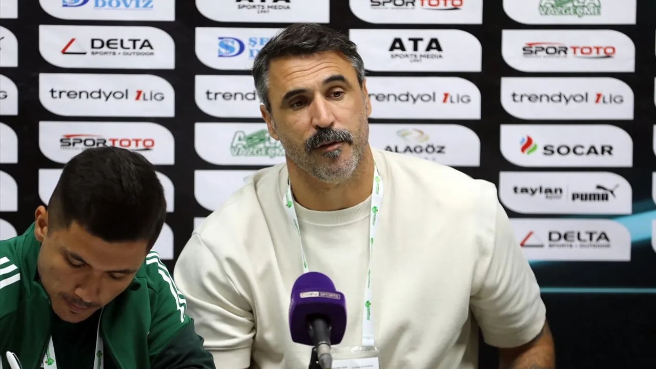 Alagöz Holding Iğdır FK, Atakaş Hatayspor'u 4-2 yendi — Üzülmez ve Almeida değerlendirdi