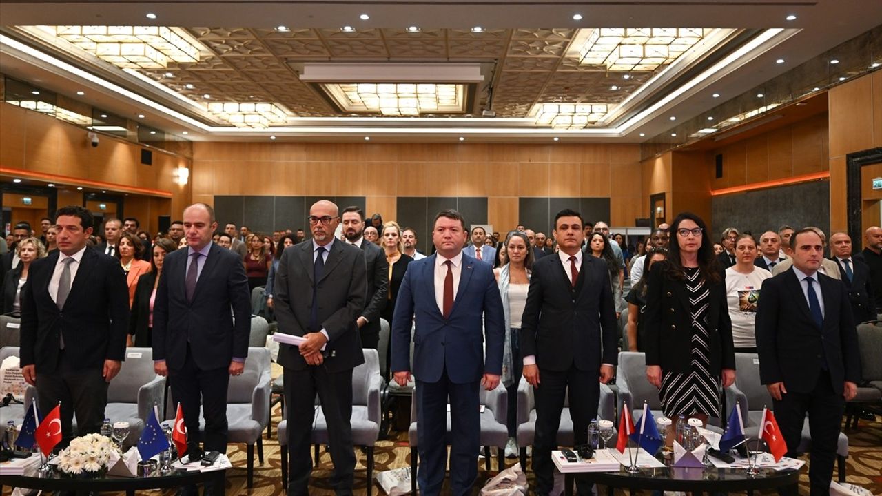 Ankara'da 'İklim Değişikliğine Uyum Hibe Programı' bilgilendirme toplantısı yapıldı