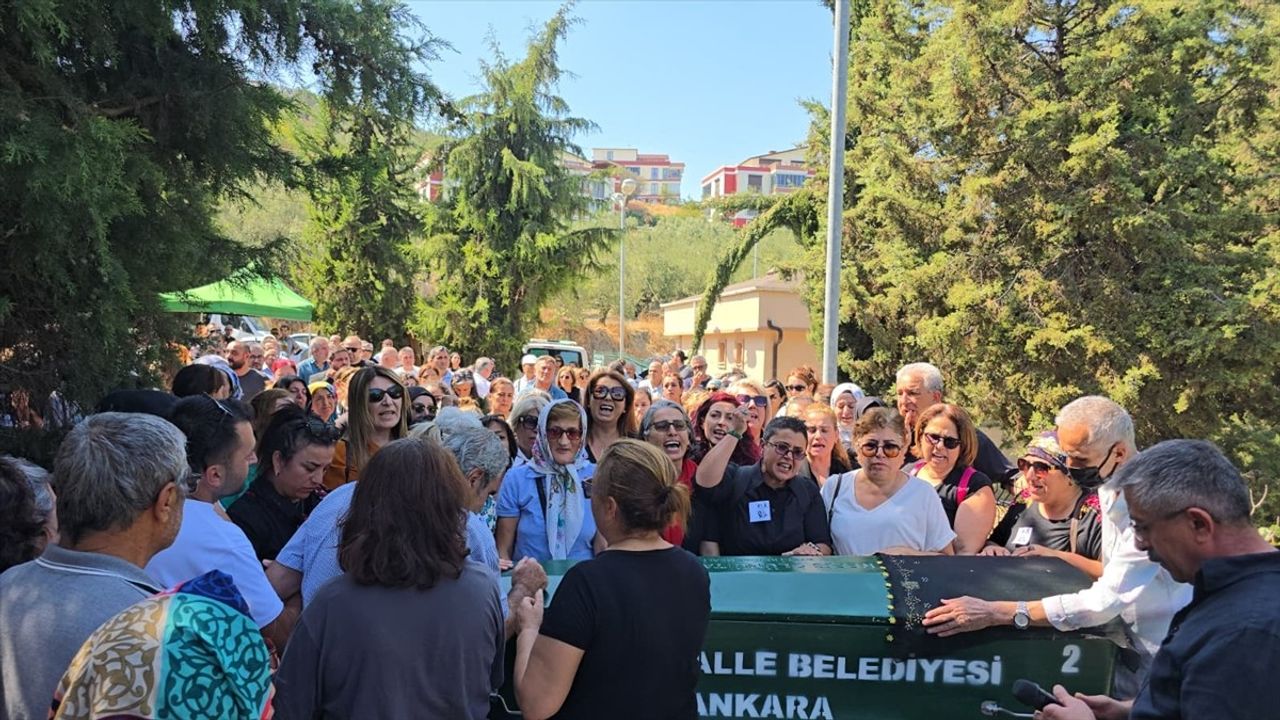 Ankara'da kayınpederi tarafından öldürülen Başak Gürkan Arslan Bursa Mudanya'da defnedildi